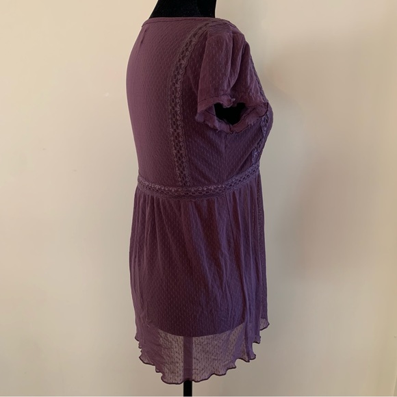 Talula - Lightweight Flowy Top - Small - Picture 3 of 16